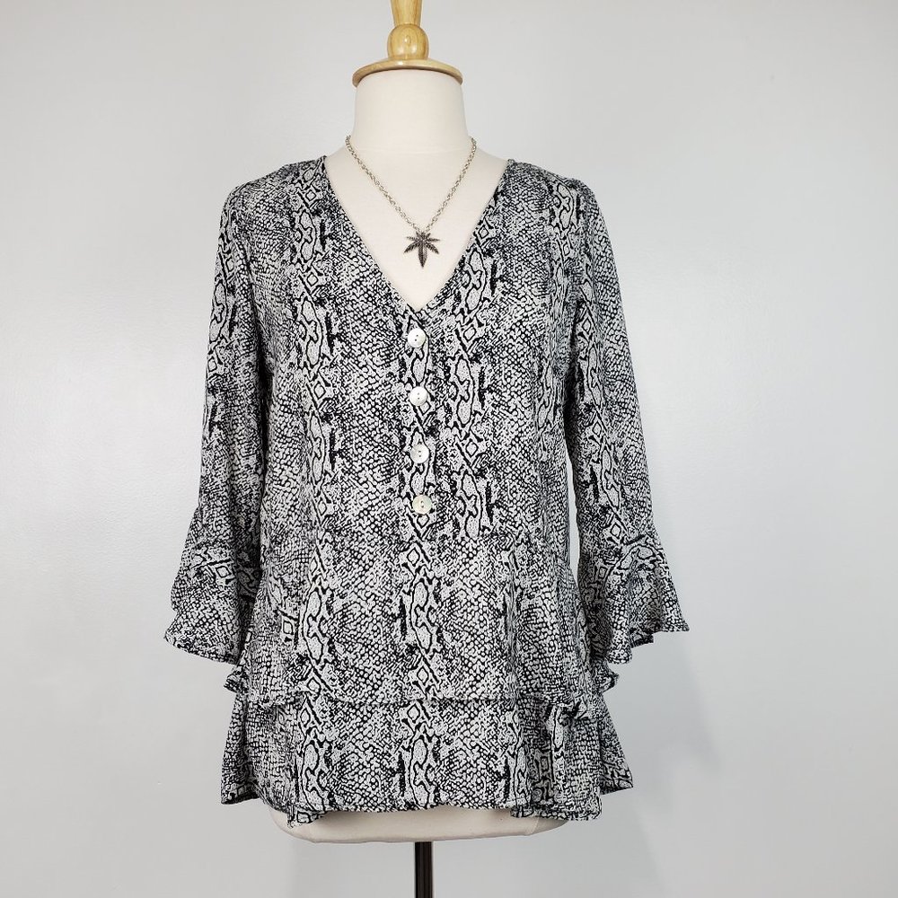 Ophelia Roe Black Snakeskin Print Bell Sleeve Layered Pullover Top Size M